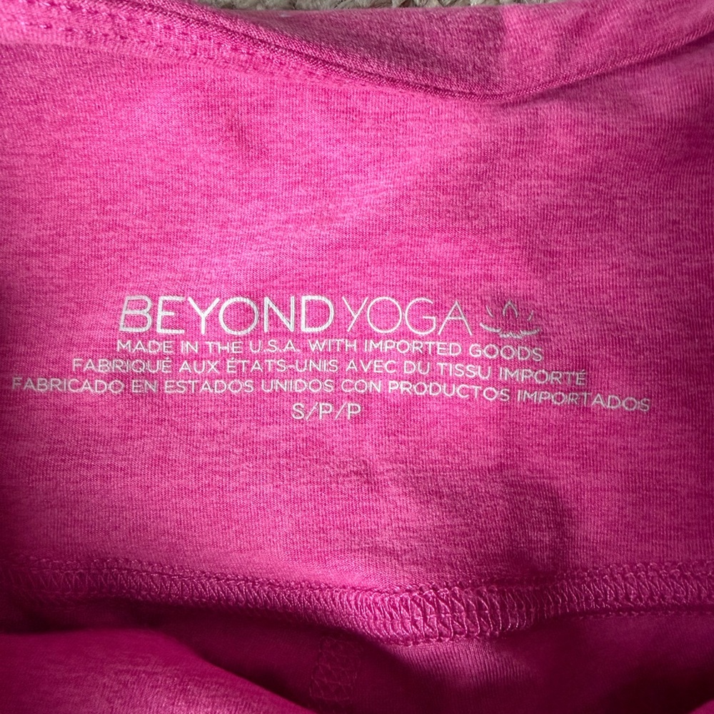 BEYOND YOGA Active crop Tank (m)and biker shorts(s) matching Set - Picture 7 of 8